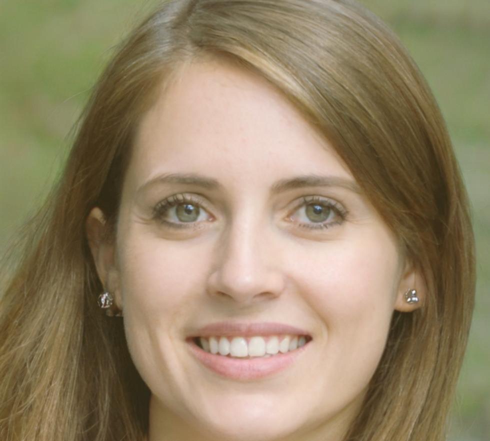 Nilüfer Kavaklı - Kurucu Tasarımcı